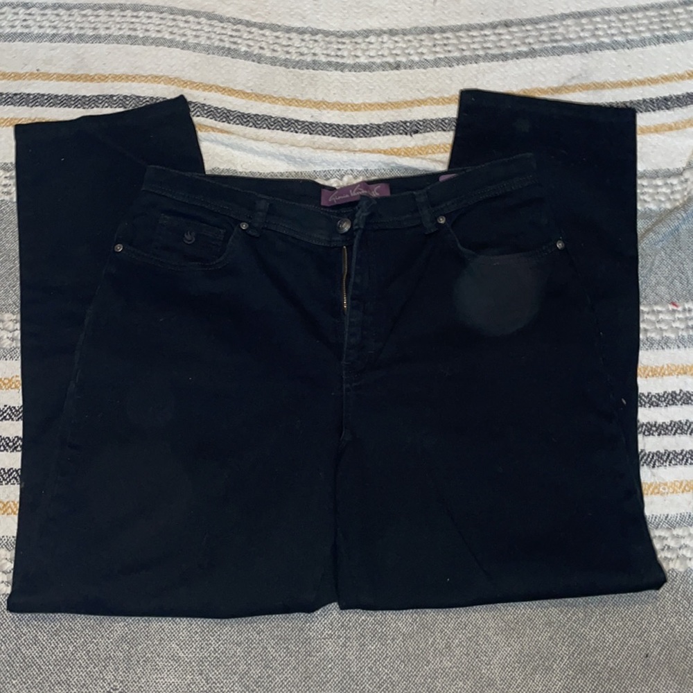 ⭐Gloria Vanderbilt size 14 black denim smoke and pet friendly